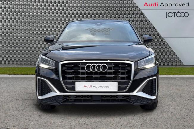 AUDI Q2 Photo 8