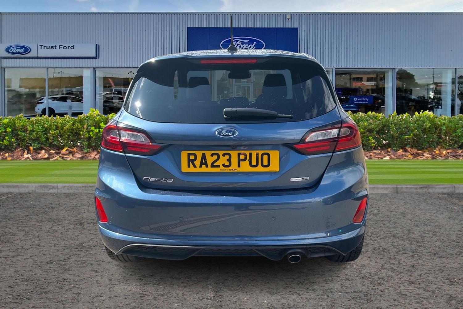 Ford Fiesta Photo 6