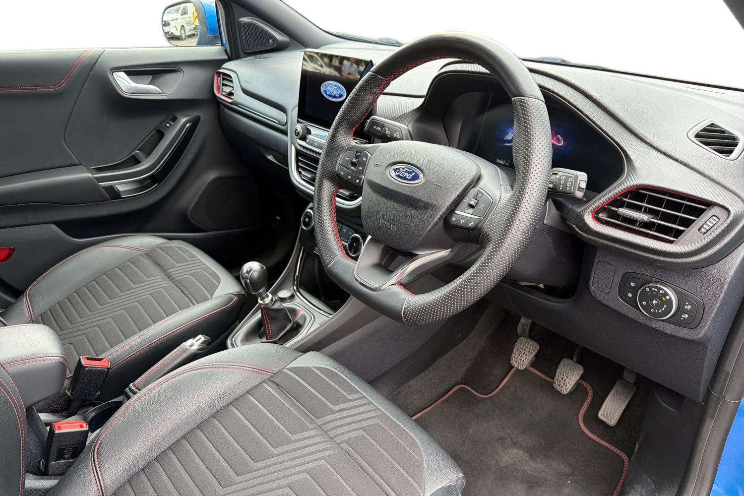 Ford PUMA Photo 8