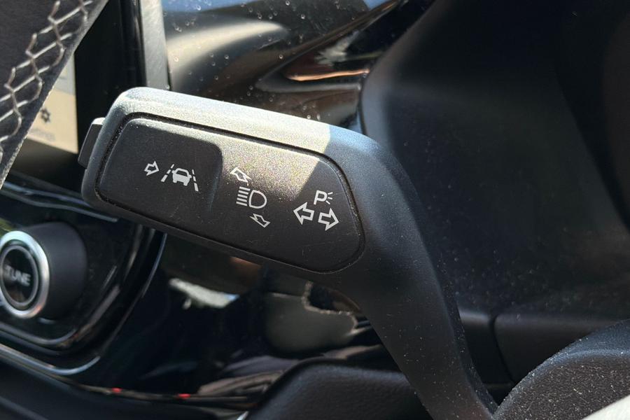 Ford FIESTA Photo autoimg-69cbf51cf12f91ab9eb511a5729e3c9638aeecee.jpg