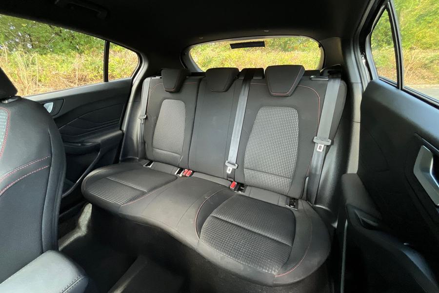 Ford FOCUS Photo autoimg-69cd9b756346075d76165d4503d77993ed1f3080.jpg