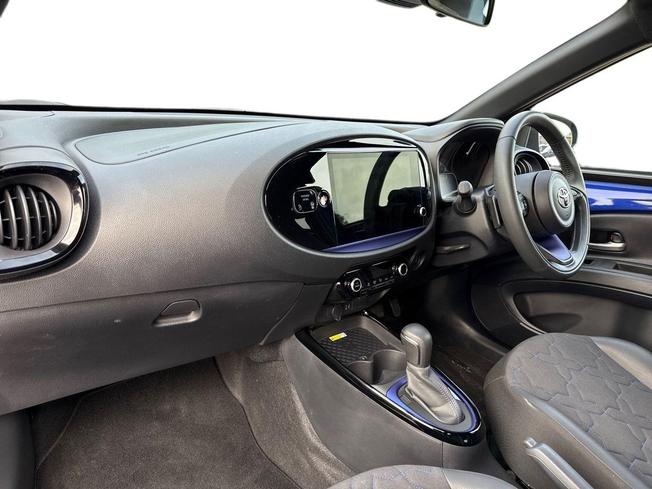 TOYOTA Aygo X Photo 2