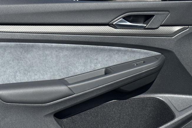 VOLKSWAGEN Golf Photo 42