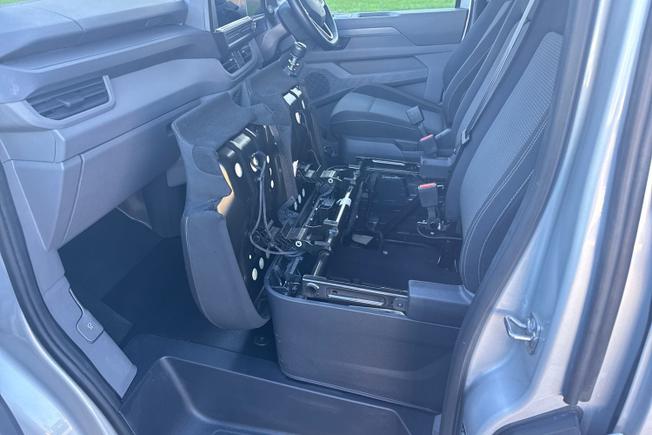 VOLKSWAGEN Transporter Photo 23