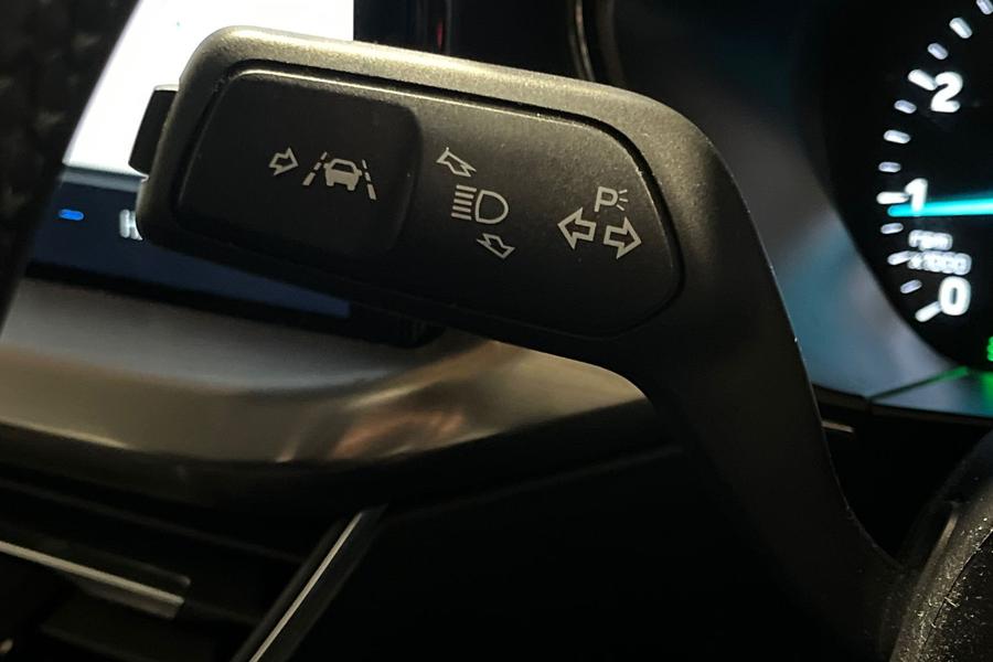 Ford FOCUS Photo autoimg-69dd2552885aed7f633baab29ae1605de2364ccd.jpg
