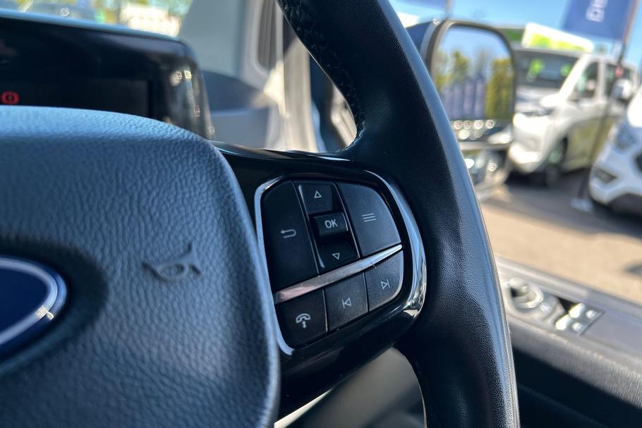 Used Ford TRANSIT CUSTOM YA24BSV 33