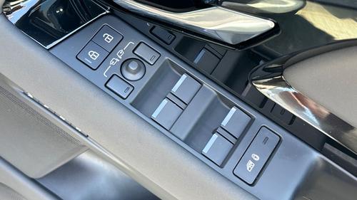 Land Rover Range Rover Evoque Photo autoimg-69dffc0fee55ef01f41a22f68f3296e1fe05ffd1.jpg