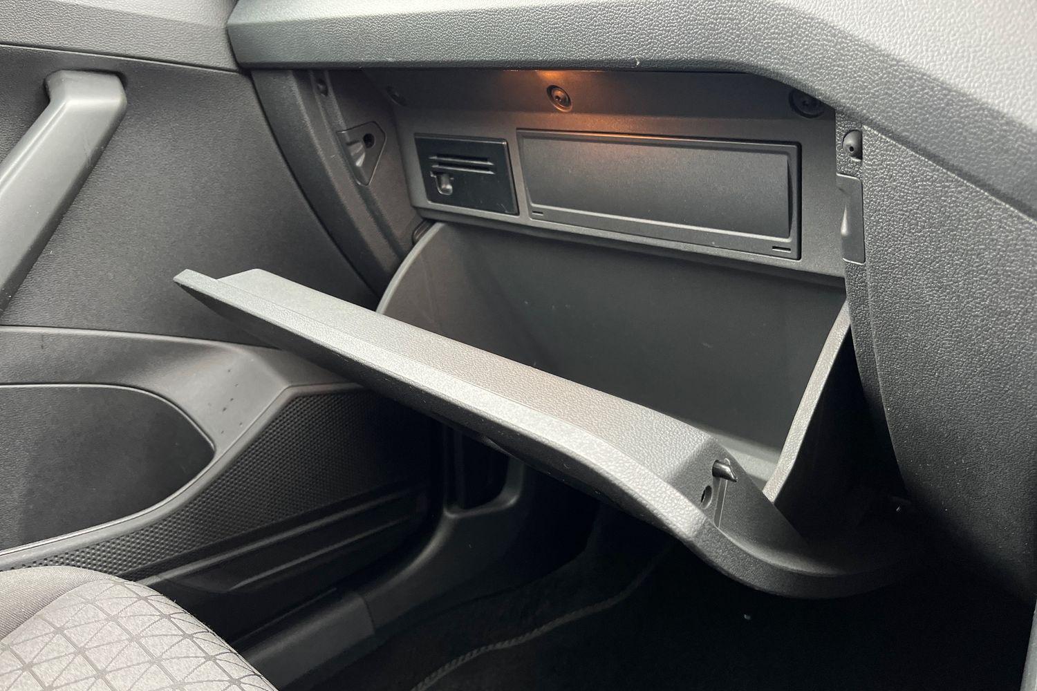 Volkswagen T-CROSS Photo 32