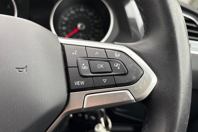 VOLKSWAGEN Tiguan Photo 17
