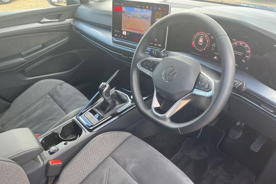 Volkswagen Golf Photo autoimg-69e433f417fbc42e82ed269d12eec2c1e9839215.jpg