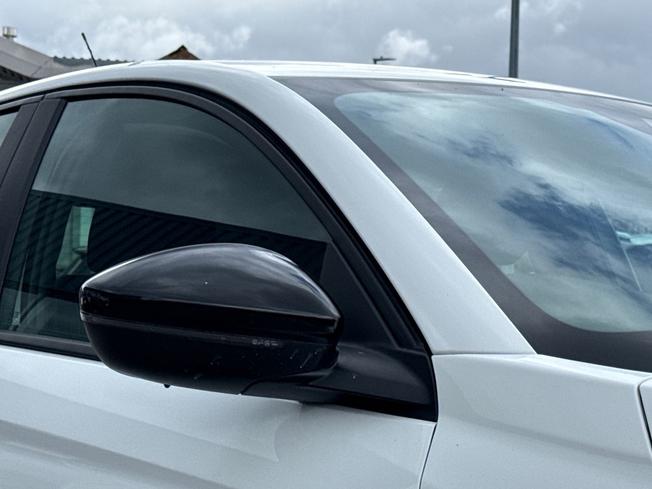 VAUXHALL Corsa Photo 20