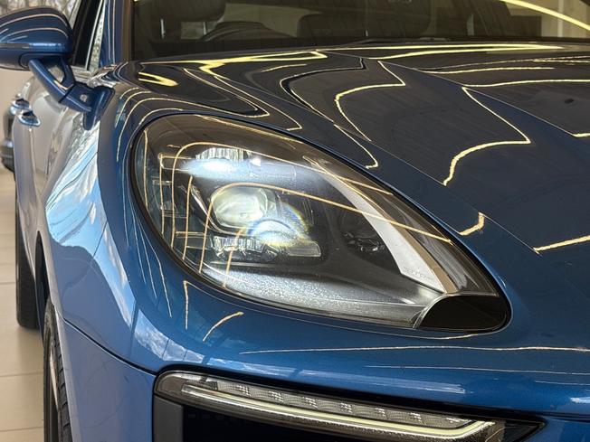 PORSCHE Macan Photo 21