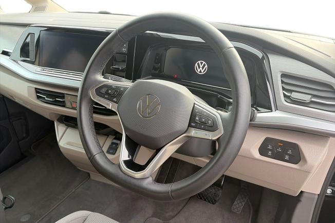VOLKSWAGEN Multivan Photo 6