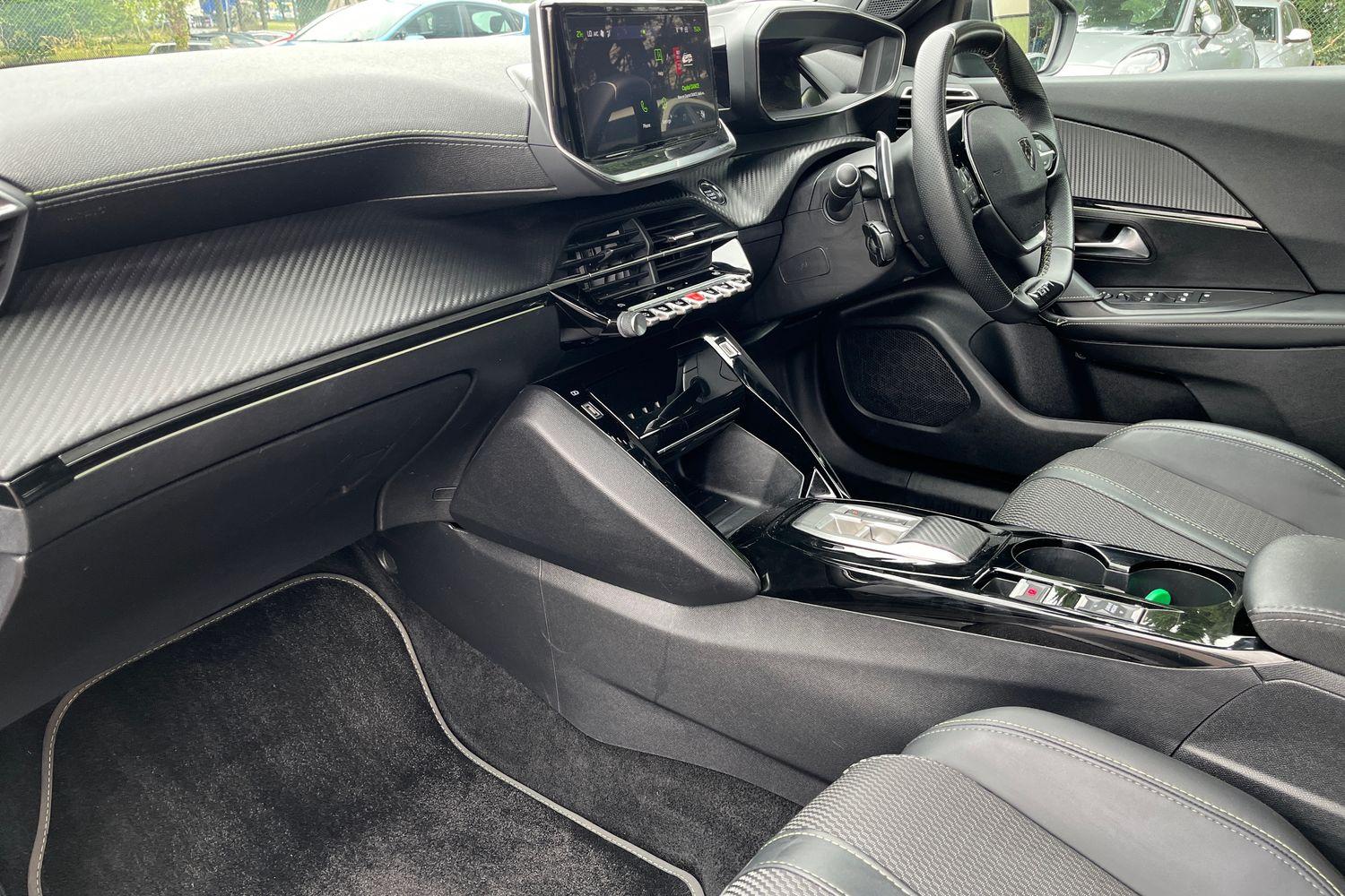 Peugeot 2008 Photo 17