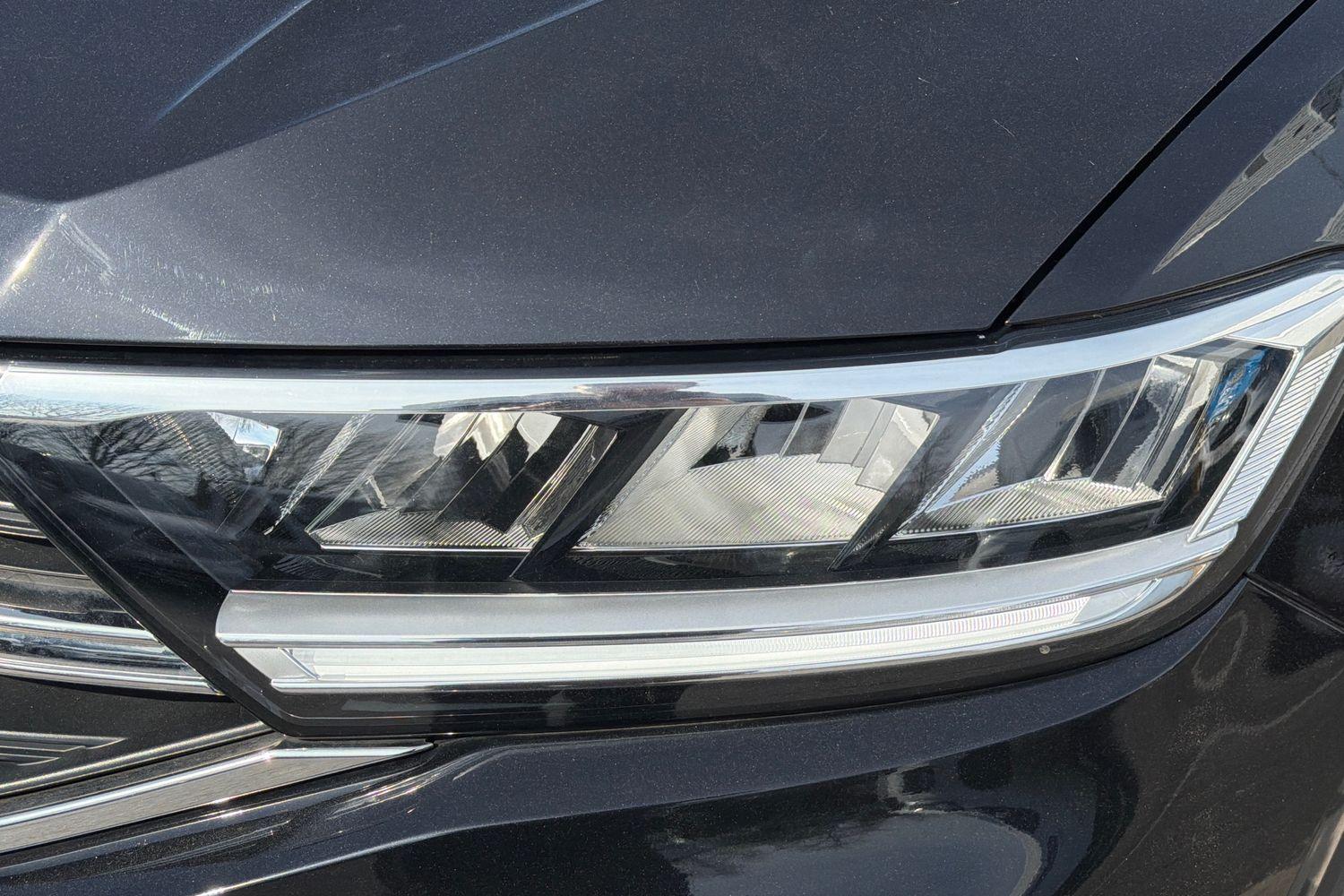 Volkswagen T-ROC Photo 35