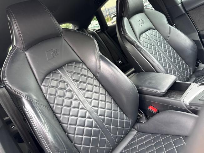 AUDI S5 Photo 27