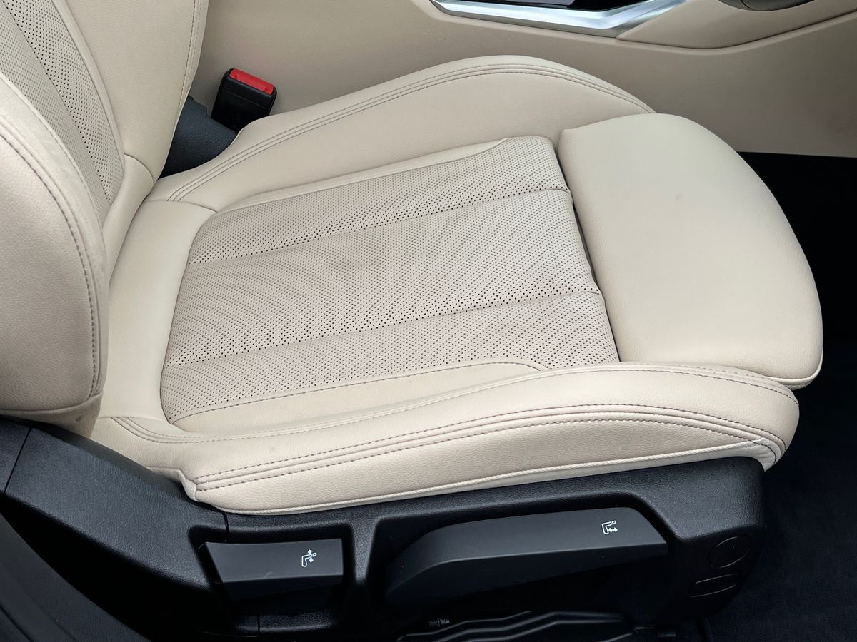 BMW 3 Series Photo 34