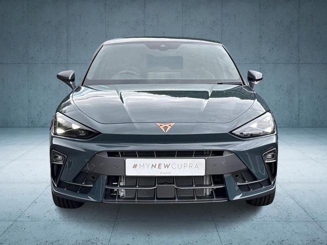 CUPRA Leon Photo 8