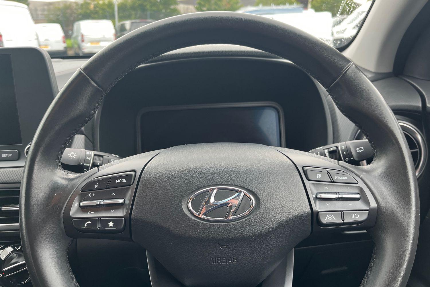 Hyundai KONA Photo 11