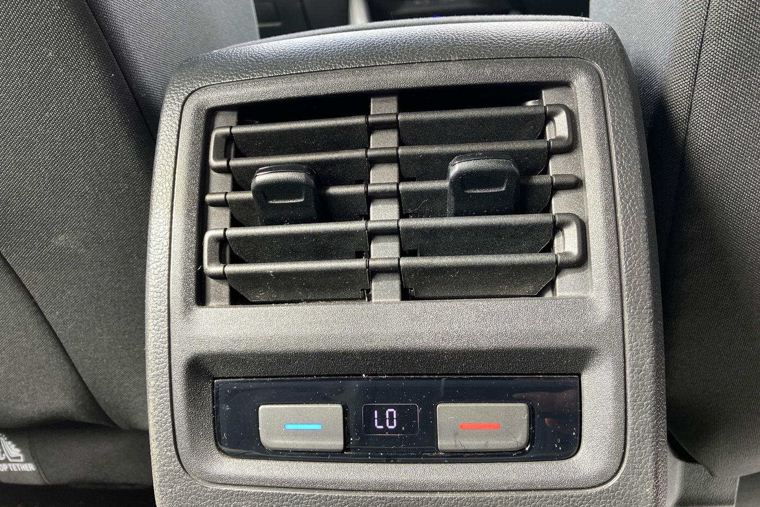 Volkswagen GOLF Photo 32