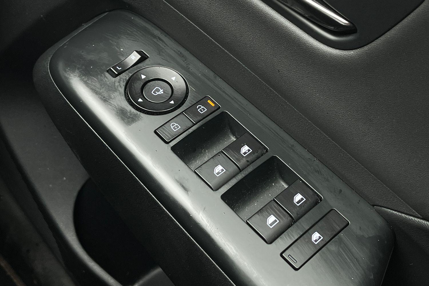 Hyundai Kona Photo 15