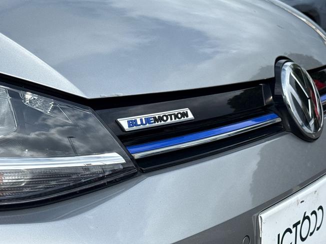 VOLKSWAGEN Golf Photo 22
