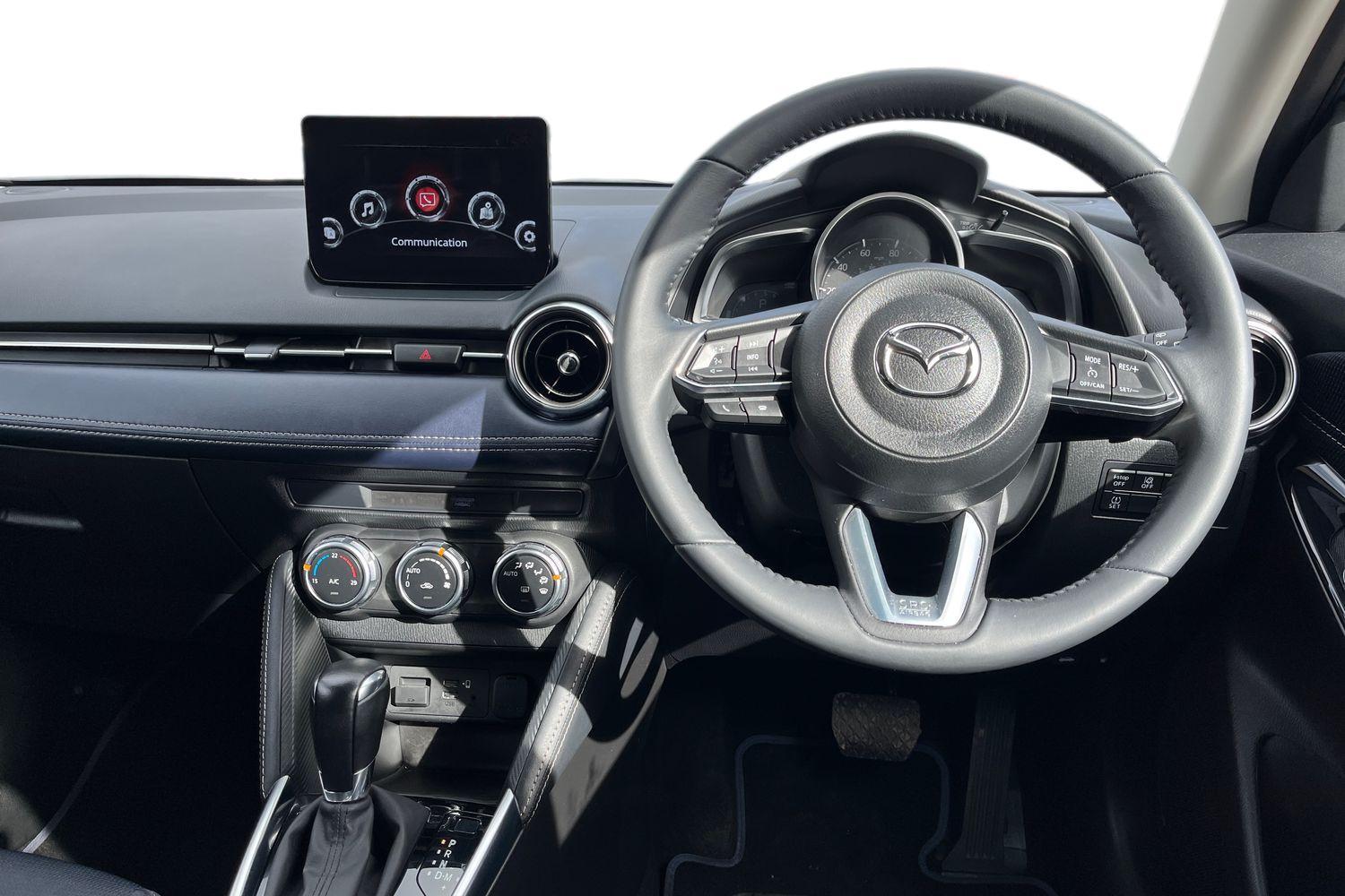 Mazda Mazda2 Photo 10