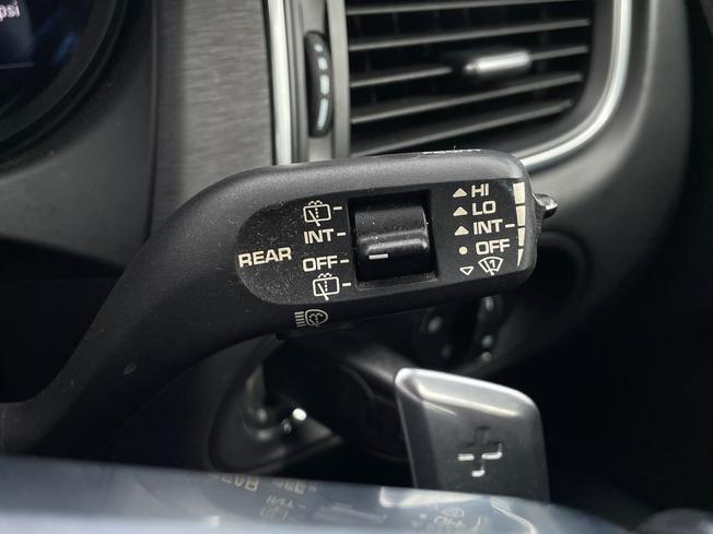 PORSCHE Macan Photo 32