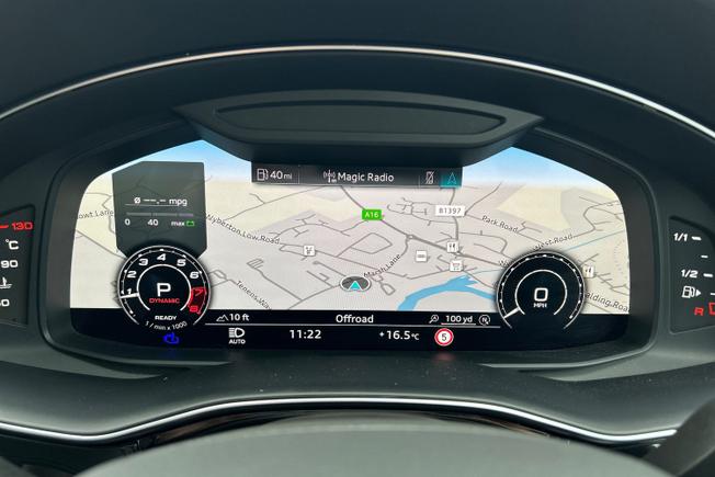 AUDI Rsq8 Photo 51