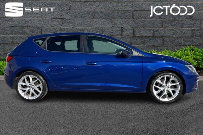 SEAT Leon Photo 4