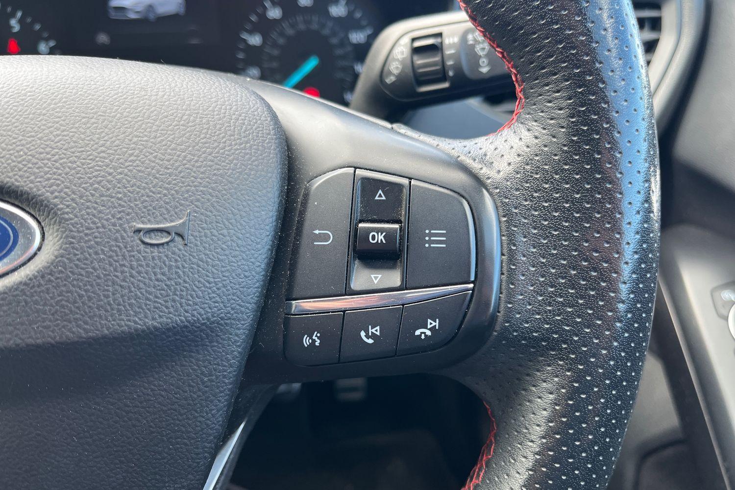Ford FOCUS Photo 21