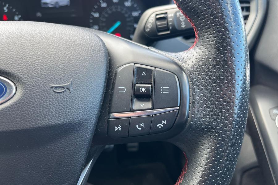 Ford FOCUS Photo autoimg-6a0d6f54eaeb5b65b02e8cdb083312ca28e49652.jpg