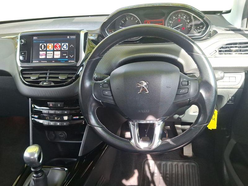 Used Peugeot 2008 NV19UNU 14