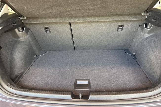 VOLKSWAGEN Polo Photo 12