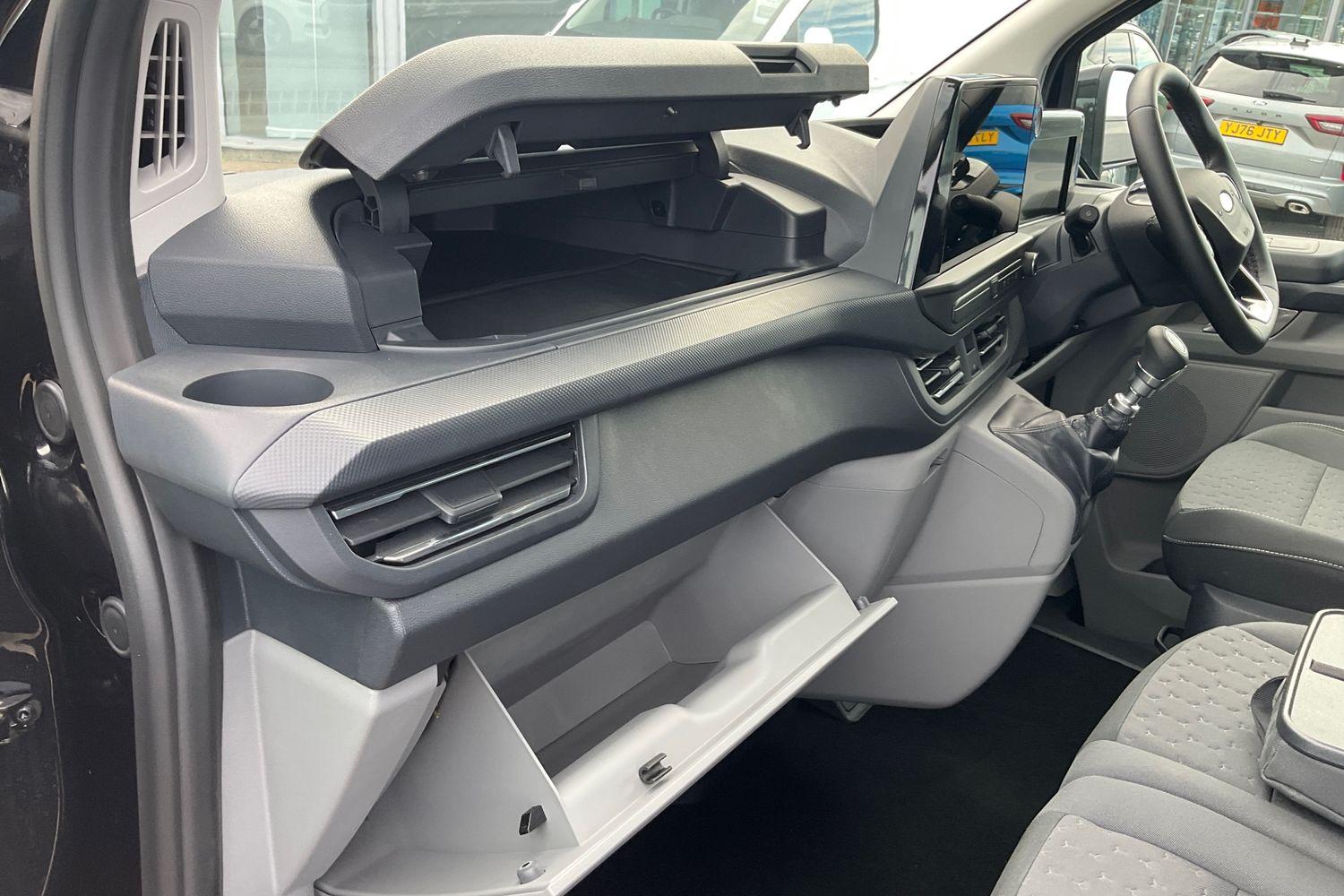 Ford TRANSIT CUSTOM Photo 17