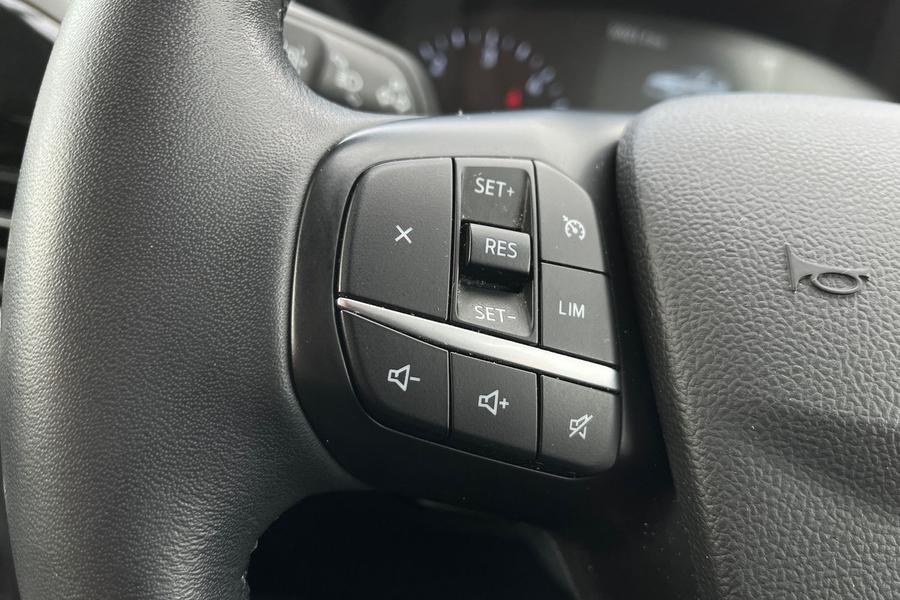 Ford Kuga Photo autoimg-6a1ccb63e7d5f342bebc00b411292e482dce3bd1.jpg
