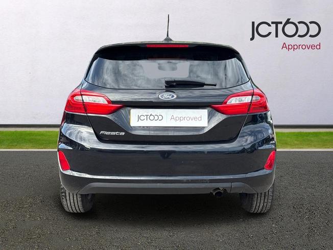 FORD Fiesta Photo 7