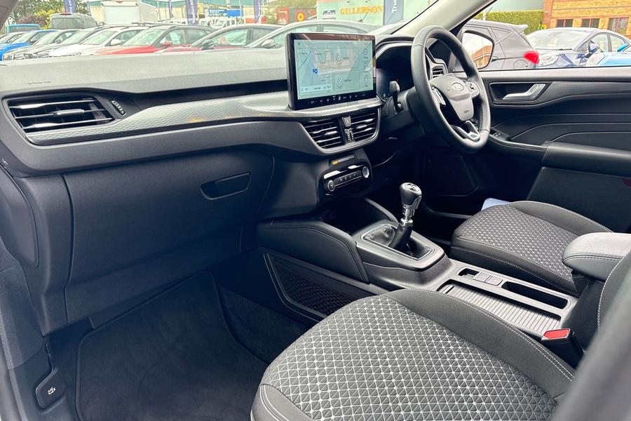 Ford KUGA Photo autoimg-6a249ad046b21eecdaa4178dc30cf94f11bf0f5b.jpg