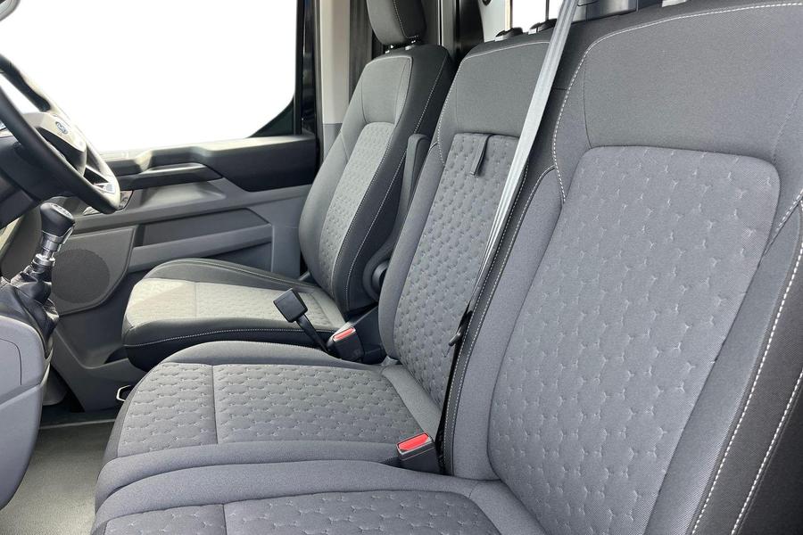 Ford Transit Custom Photo autoimg-6a251d58bffa94b82180a26dfea59b9891222494.jpg