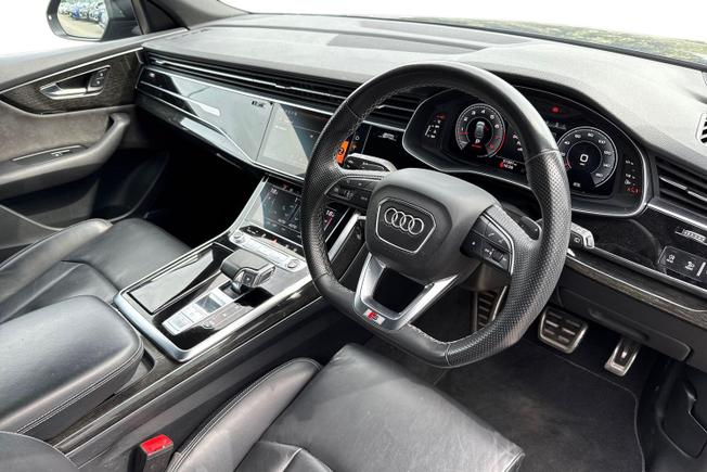 Audi Q8 Photo 6