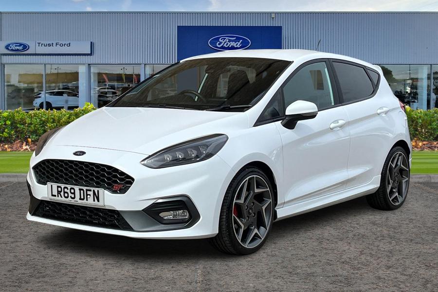 Ford FIESTA Photo autoimg-6a2d146f60ab389c49377db54e98248ced8fd83a.jpg