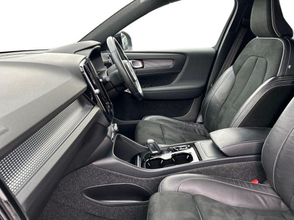 Volvo XC40 Photo autoimg-6a31c266b7ecd3afa851b4165c5331763a0d8cc4.jpg