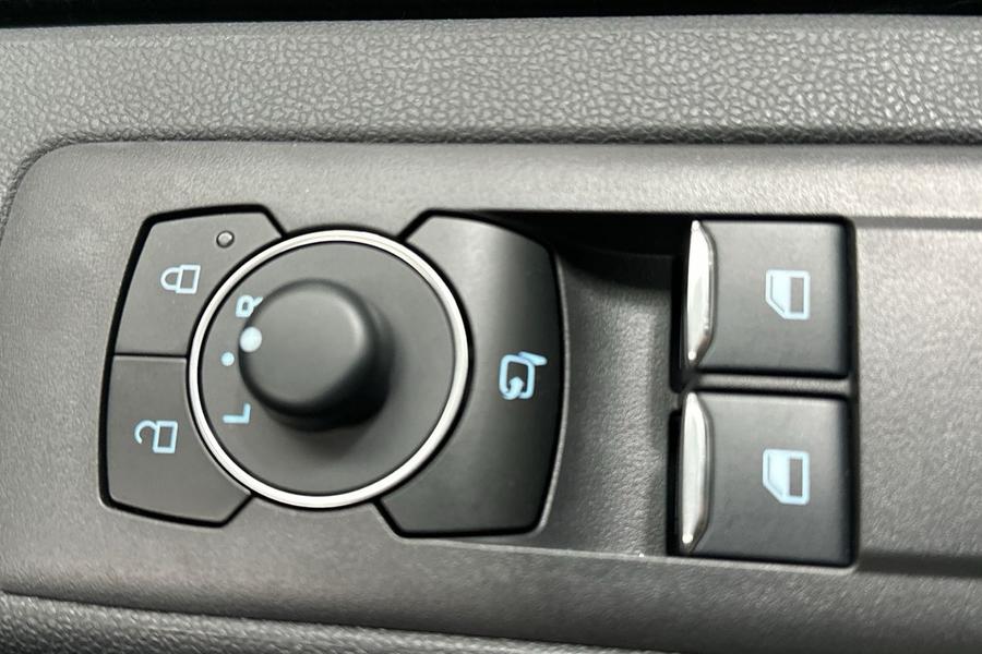 Ford TRANSIT CUSTOM Photo autoimg-6a35ae75af10e903a4ab9a542002205cc4d18089.jpg
