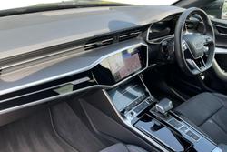 Audi A6 Saloon Photo 2