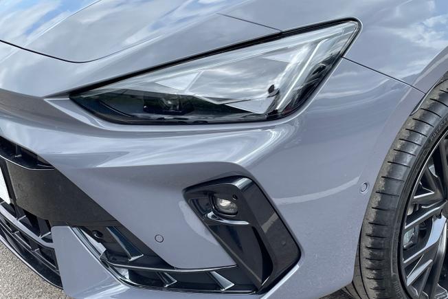 CUPRA Leon Photo 19
