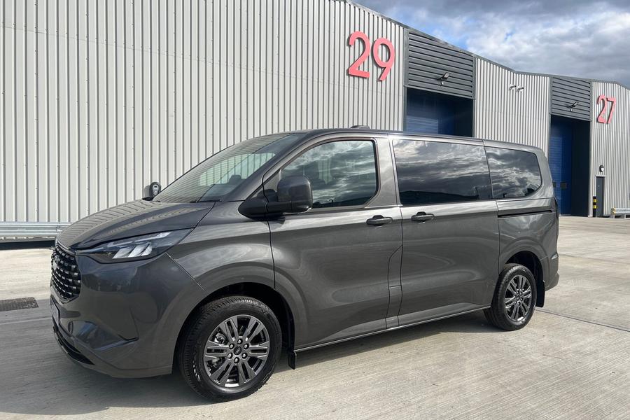 Ford TOURNEO CUSTOM Photo autoimg-6a3a414452c60ab4e247c25bc2e982154b04fb8d.jpg