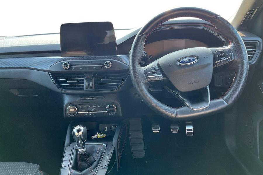 Ford FOCUS Photo autoimg-6a498e83e57f19731f125cf846b1c445cbcddfa4.jpg