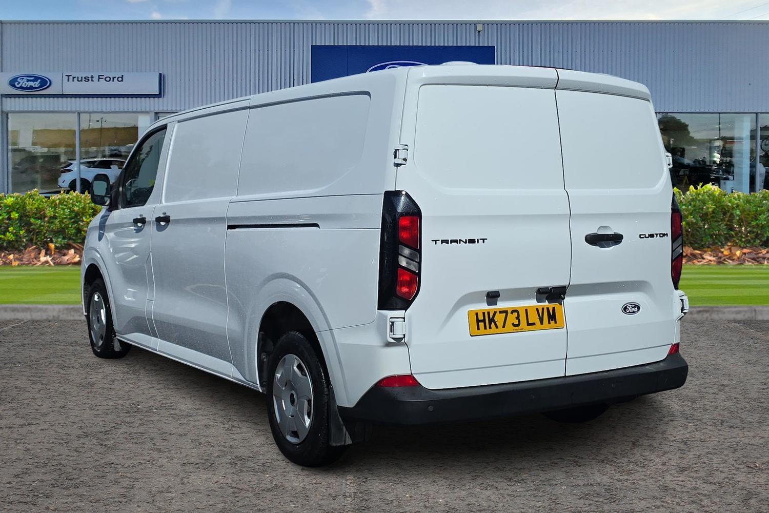 Ford TRANSIT CUSTOM Photo 1