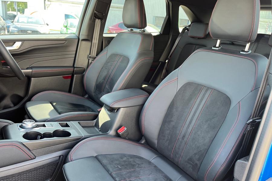Ford KUGA Photo autoimg-6a4ce0a3400ce9a524340740f09bb946a59c3a0b.jpg