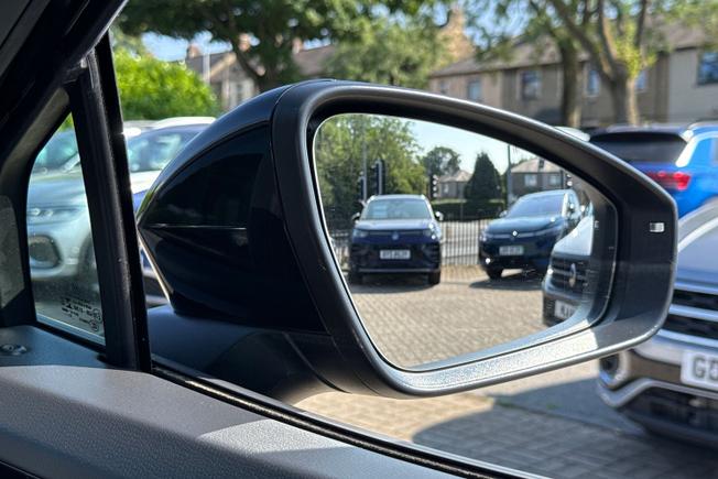 VOLKSWAGEN Id.5 Photo 44